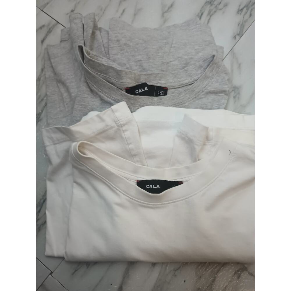 Men's Basic T-Shirt CALA Gray White Short sleeve Size XL Lot of 2